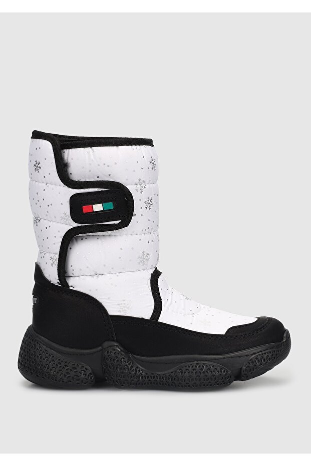 Beyaz Kız Çocuk Bot - 1