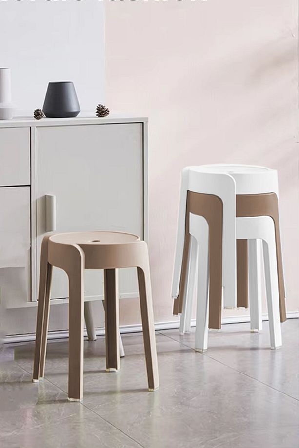 Kaymaz Ayaklı Dekoratif Iç Içe Geçebilen Plastik Tabure Mutfak Bahçe Taburesi 4 Adet Latte Beyaz - 1
