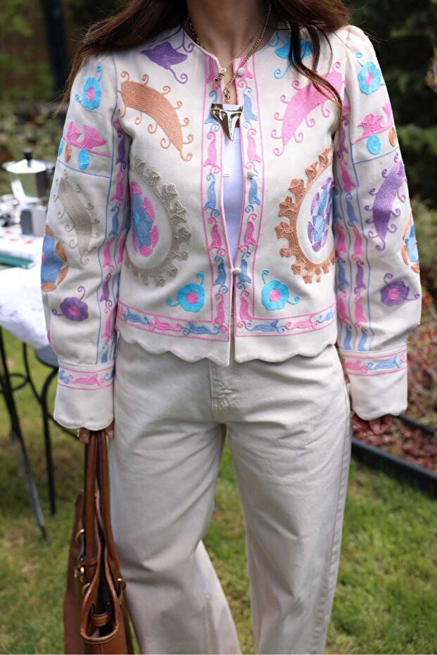 İŞLEMELİ CEKET - 4