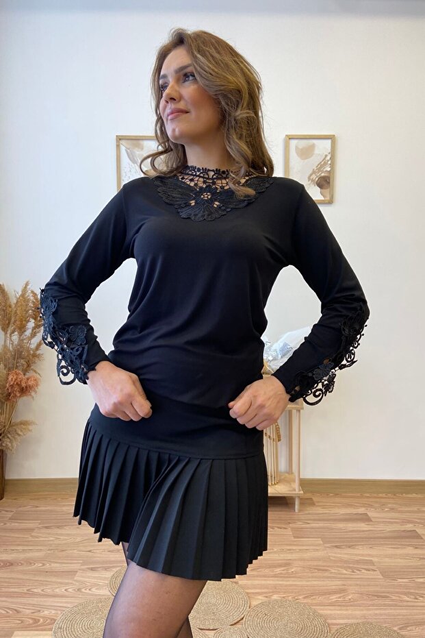 Güpür Detaylı Siyah Basic Bluz - 1