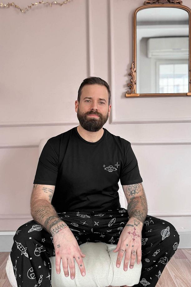 Siyah Space Baskılı Kısa Kol Erkek Pijama Takımı - 3
