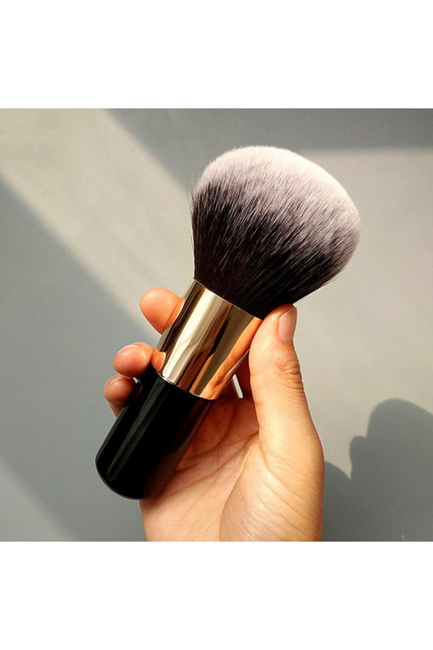 Black 1Pcs Big Size Makeup Brushes Foundation Powder Face Blush Brush Soft Face Brush Large Cosmetic