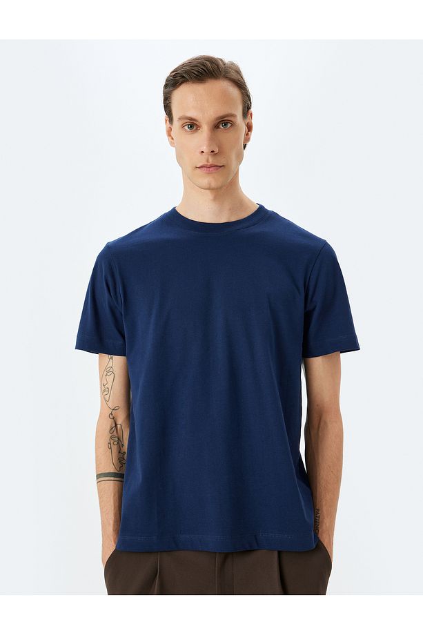 Pamuklu Bisiklet Yaka Regular Fit Kısa Kollu Basic Tişört - 3