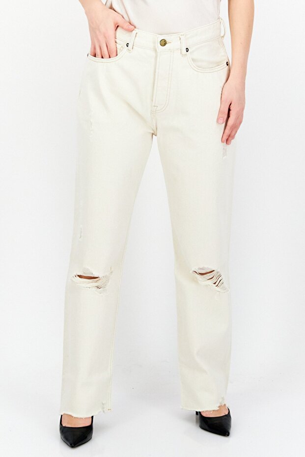 Women Straight Ripped Non-Stretchable Jeans, Cream