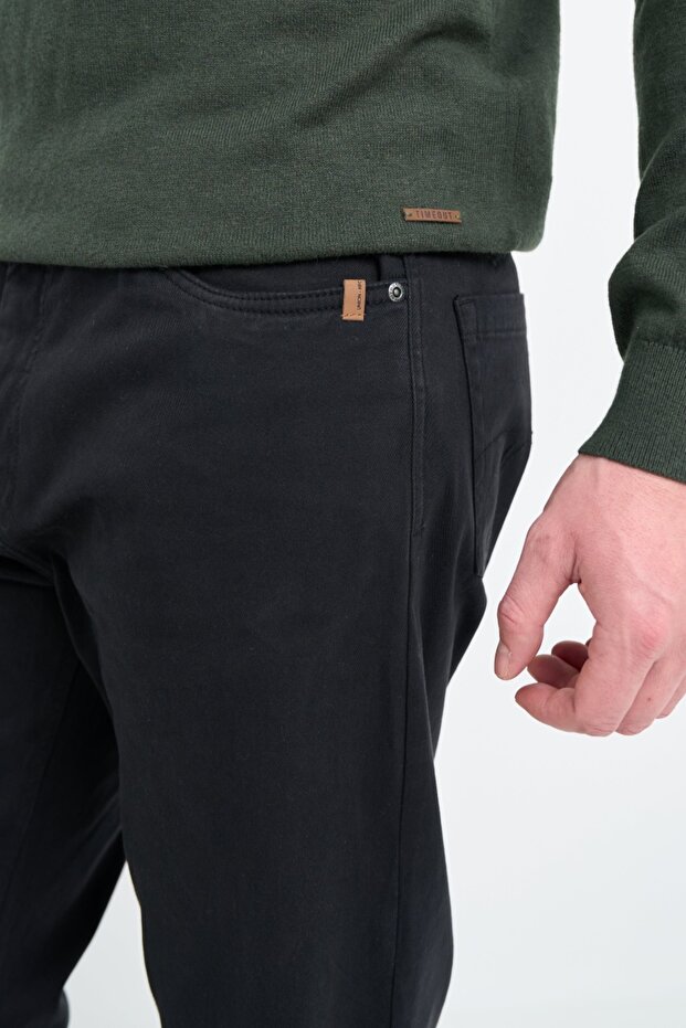 Men's plain-colored pants with pockets - 5