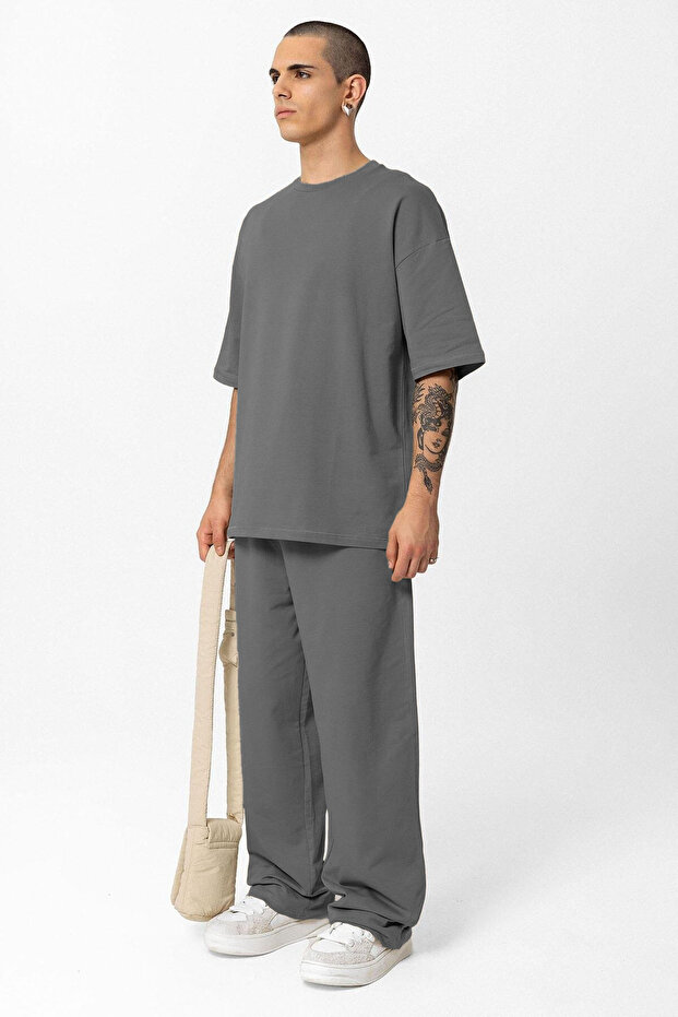 طقم رياضي صيفي أساسي للرجال - 3