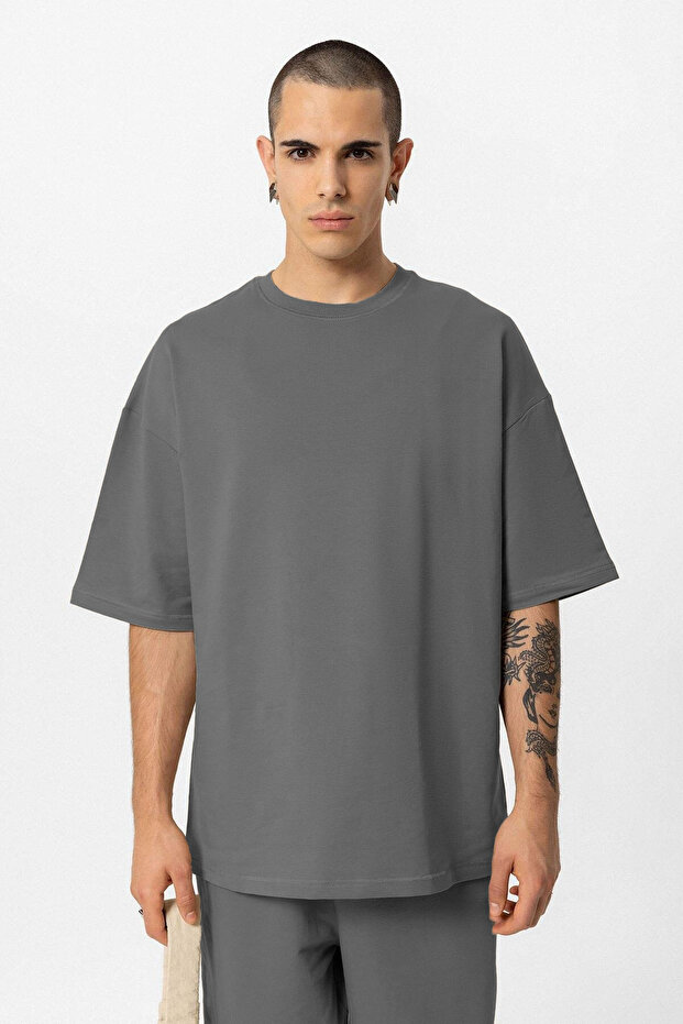 طقم رياضي صيفي أساسي للرجال - 1