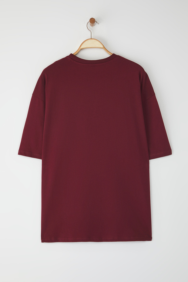 Bordo Oversize %100 Pamuklu Bisiklet Yaka Minimal Yazı Baskılı Tok Kumaş T-shirt TMNSS23TS00084 - 9
