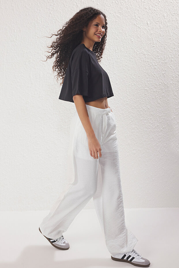 Beyaz Dokulu Wide Leg/Geniş Paça İnce Kumaş Astarlı Pantolon TWOSS25PL00113 - 2