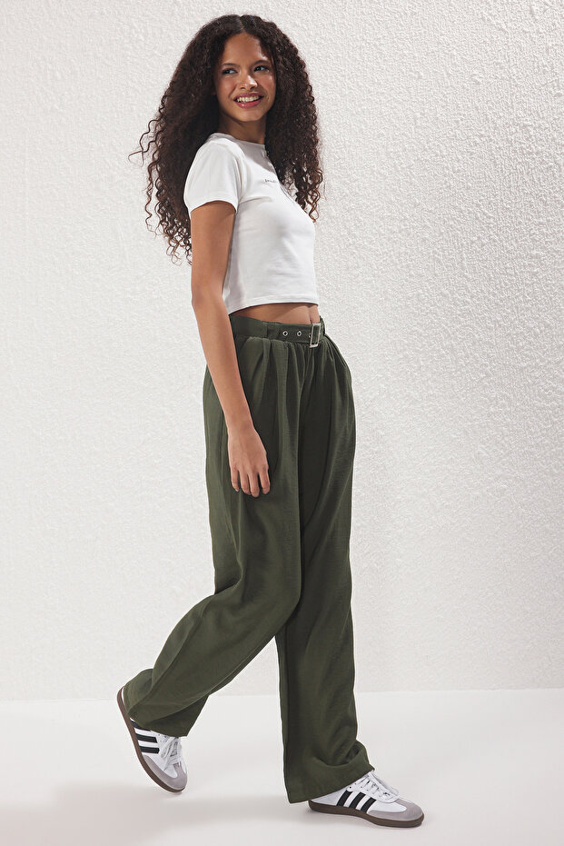 Haki Modal Yumuşak Tuşeli Kemerli Wide Leg/Geniş Paça Pantolon TWOSS25PL00112 - 2