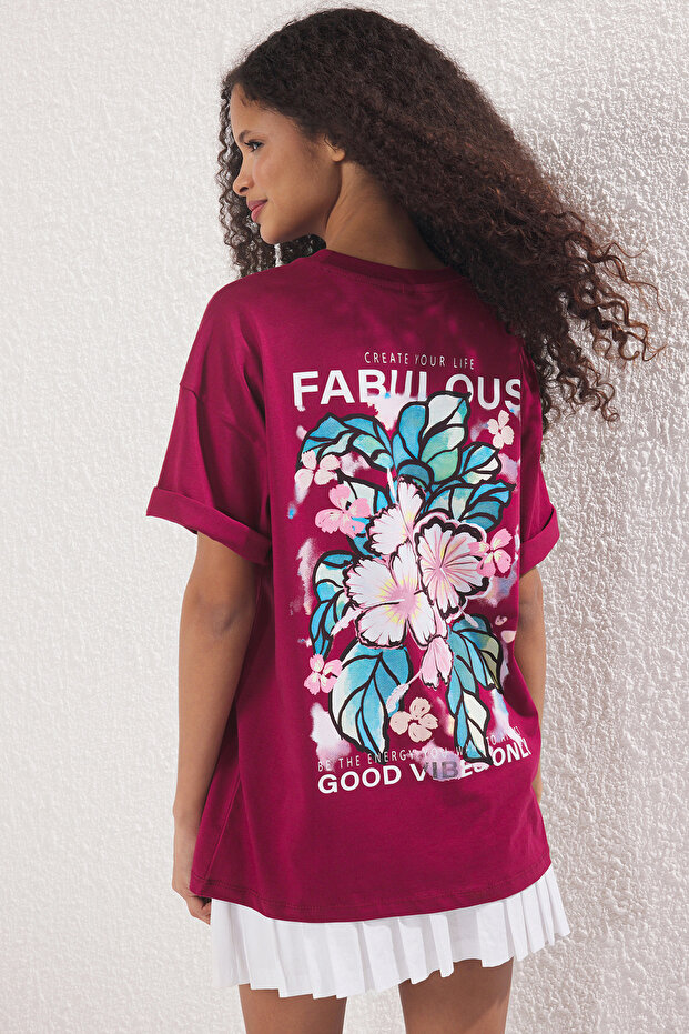 Koyu Vişne Slogan ve Çiçek Baskılı Oversize/Geniş Kalıp Örme T-Shirt TWOSS24TS00183 - 2