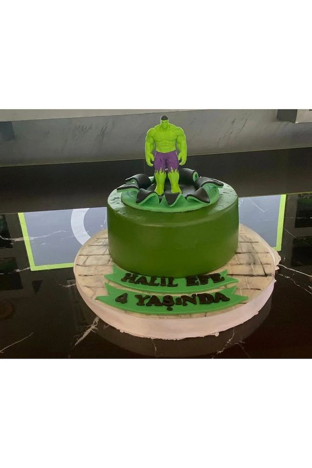 Pasta üstü Hulk Figürü - 1