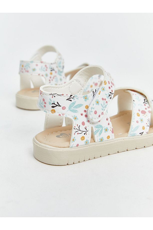 LCW STEPS Cırt Cırtlı Çapraz Bantlı Kız Bebek Sandalet - 3