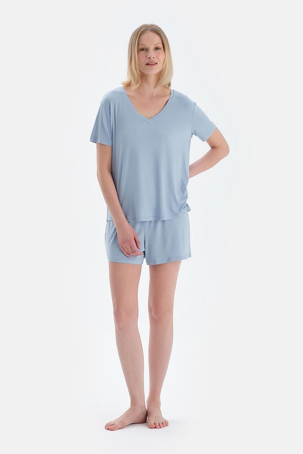 Buz Mavisi V Yaka Kısa Kollu Tişört Şort Pijama Takımı - 4