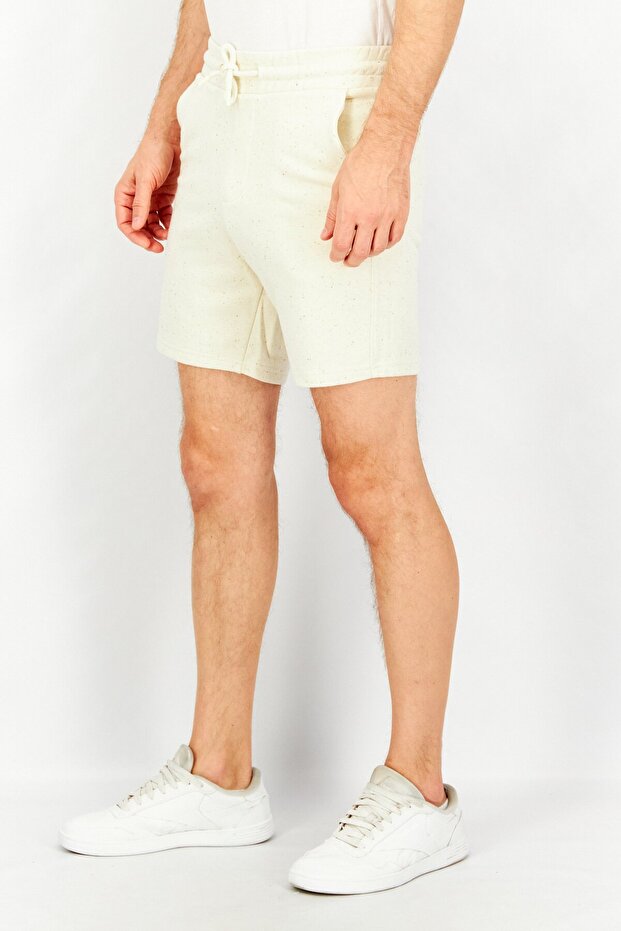 شورت رجالي أساسي برباط وطبعة نقاط دقيقة، أبيض فاتح - 2