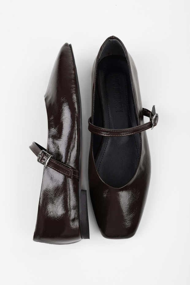 Women's Sore Brown Skin Ballerinas