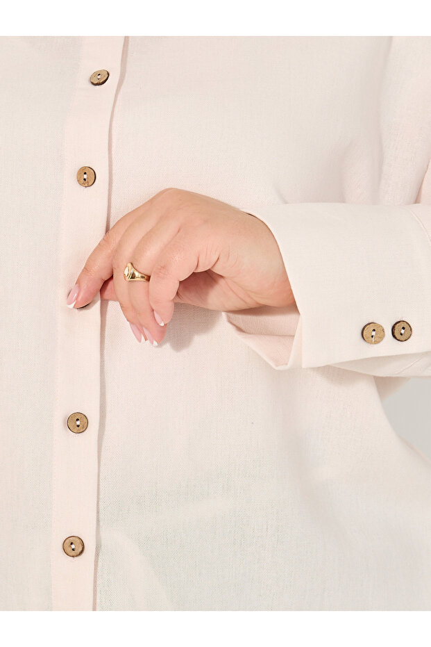 قميص طويل سادة بأزرار كبيرة الحجم - 3