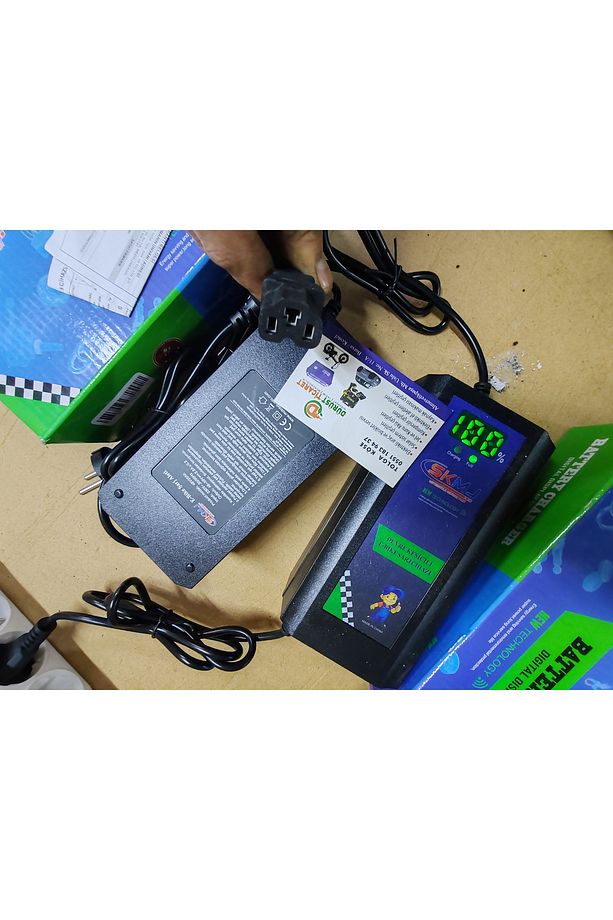 Ebike 48v 14 ah devre kesicili otomatik şarj aleti 4 aklü tüm modellere uyumludur - 3