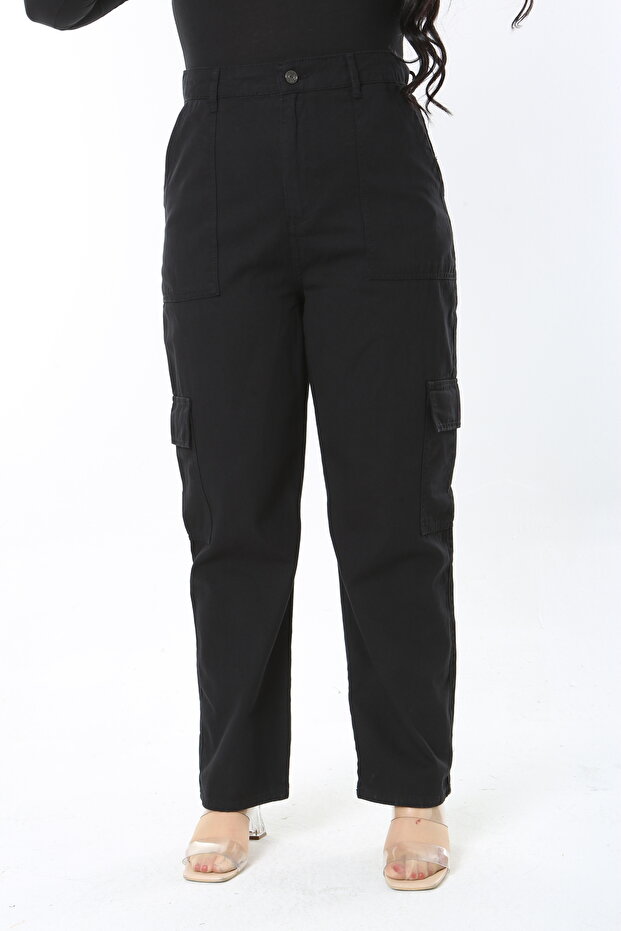 Women's Large Size Black Washed Gabardine Fabric High Waist Cargo Pocket Pants 65N38903