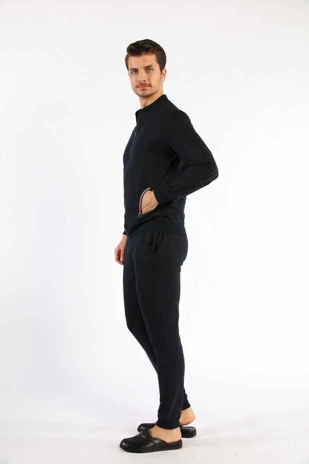 طقم رياضي للرجال من D'S Damat 1503