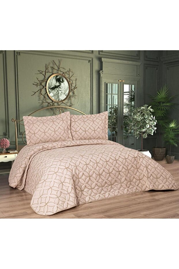 Elizabeth Quilted Double Bedspread