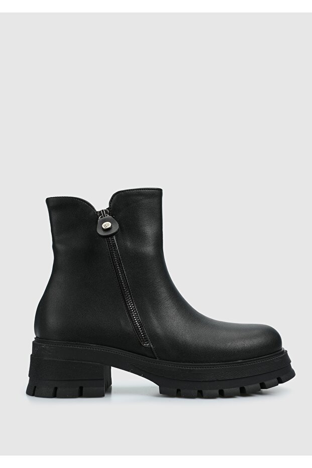 Siyah Kadın Bot - 1