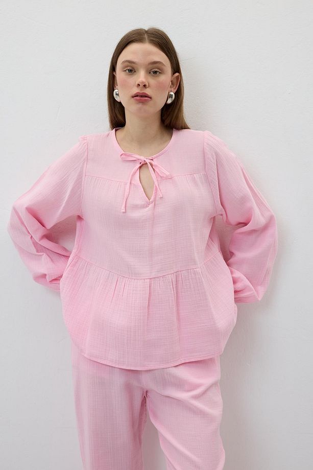 Yakası Bağcıklı Müslin Bluz PEMBE - 1
