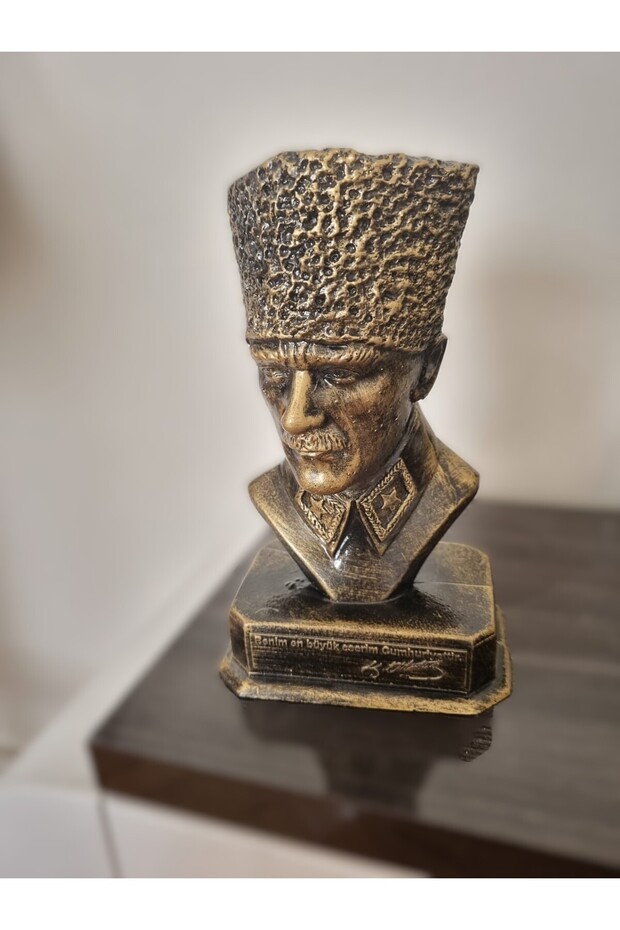atatürk büstü