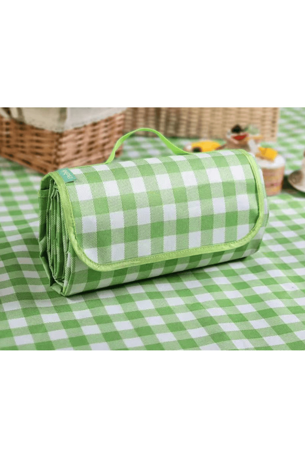 Foldable Waterproof Picnic Blanket Suitable for Beach, Park and Garden Use