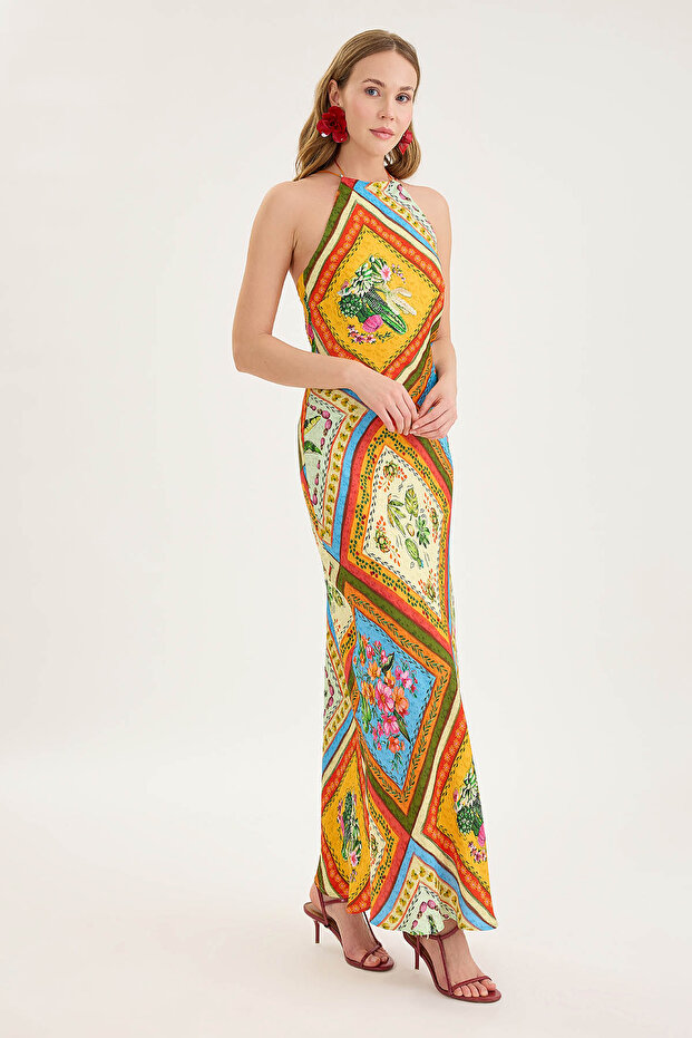 فستان من الساتان المنقوش بقصة منخفضة من الخلف - 4