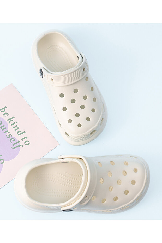 حذاء SAPS ذو حزام خلفي صلب - أبيض - 3