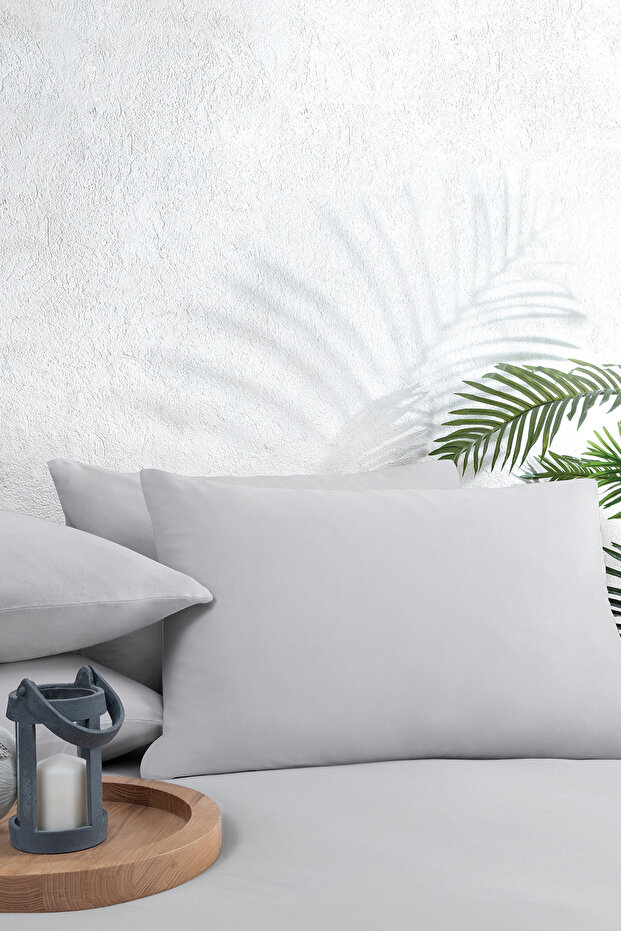 غطاء وسادة رمادي سوفتي مكون من قطعتين - 1