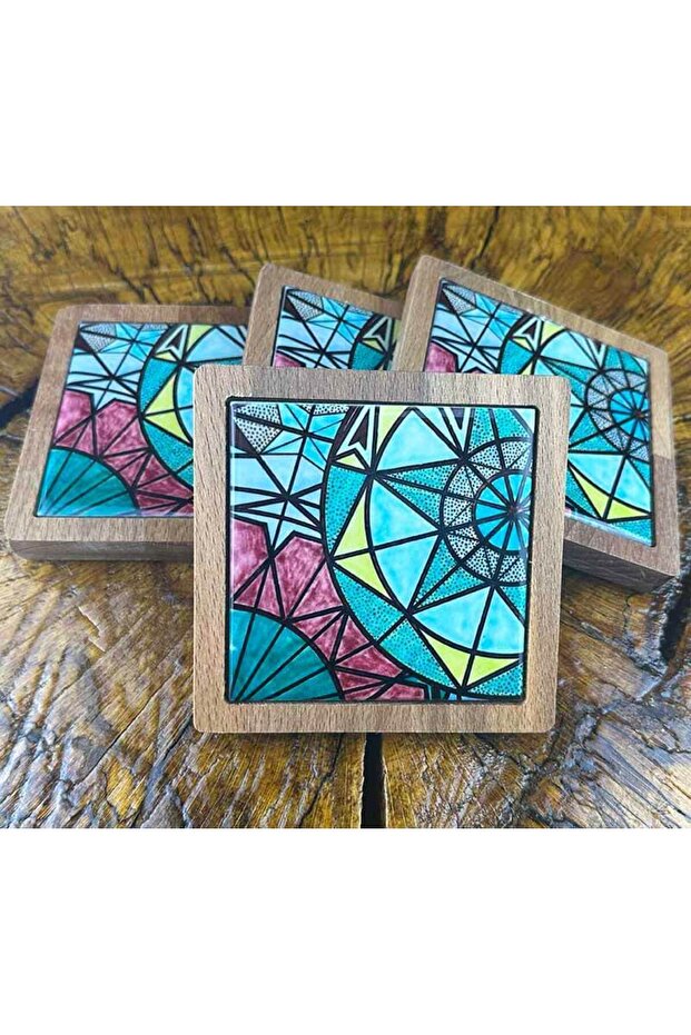 مجموعة قواعد أكواب خشبية بنمط هندسي - 1