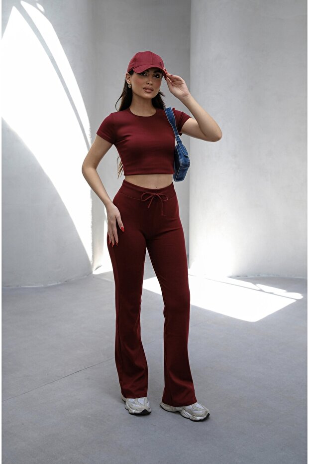 veres Mila Bordo Vücuda Oturan Esnek Örme Crop Tshirt ve İspanyol Paça Tayt Y2K Alt-Üst Takım