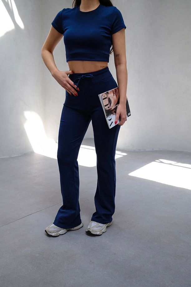 Kadın Lacivert Vücuda Oturan Esnek Örme Crop Tshirt ve İspanyol Paça Tayt Y2K Alt-Üst Takım - 8