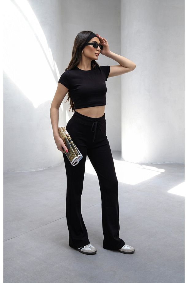 Kadın Siyah Vücuda Oturan Esnek Örme Crop Tshirt ve İspanyol Paça Tayt Y2K Alt-Üst Takım - 1