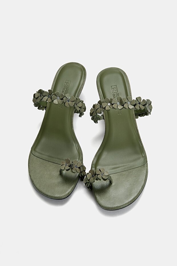 Çiçekli ve topuklu terlik - 3