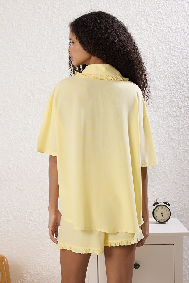 Sarı Fırfır Detaylı Viskon Şortlu Dokuma Pijama Takımı THMSS25PT00429 - 4