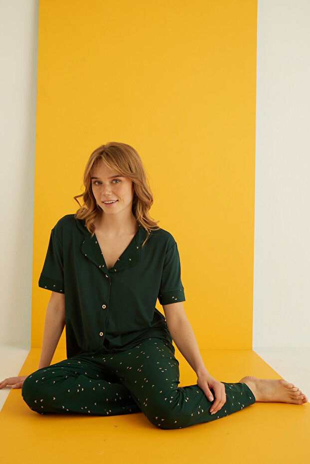 طقم بيجامة بأزرار من الخيزران - 1