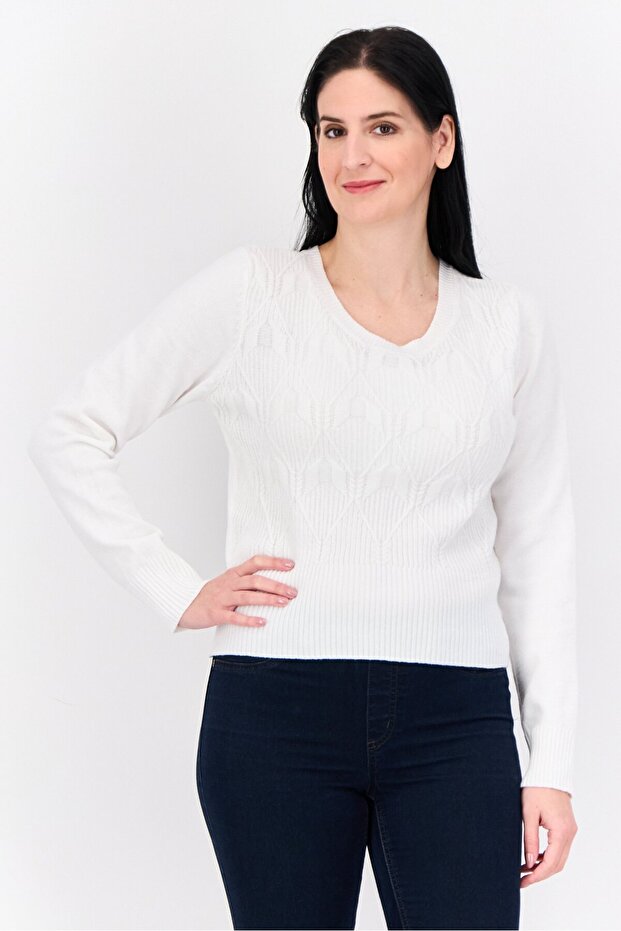 Women Crew Neck Cable Knit Sweater, White