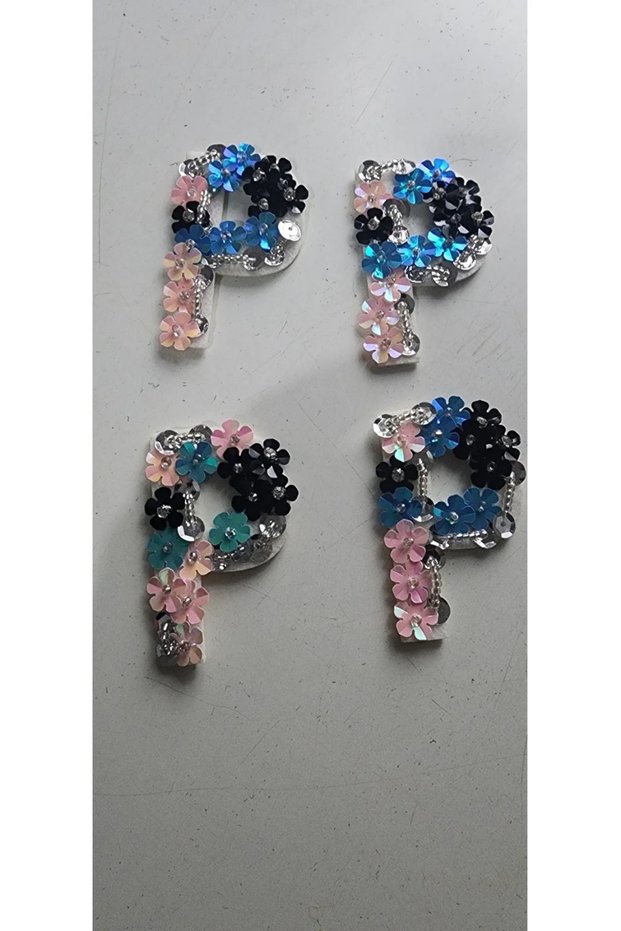 4 Pieces Letter P Width 5 cm Length 7 cm Felt Flower Embroidered Coat of Arms Patch