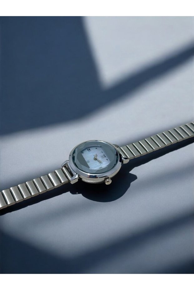 Cut Crystal Glass Steel Cord Round Minimal Vintage Women's Wrist Watch (Adjustable Cord)