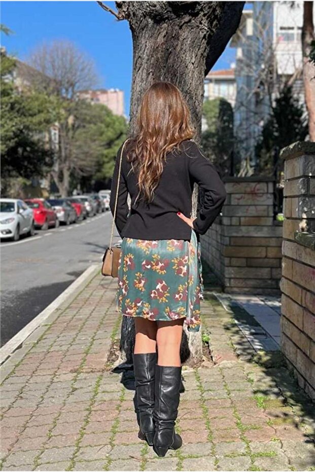 Saten Etekli Triko Elbise - 4