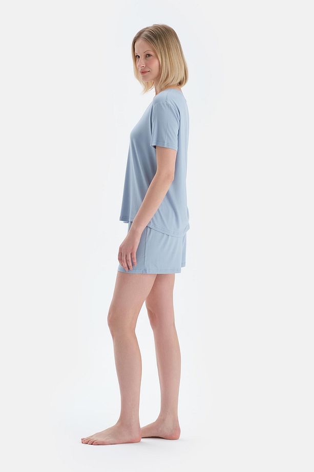 Buz Mavisi V Yaka Kısa Kollu Tişört Şort Pijama Takımı - 3