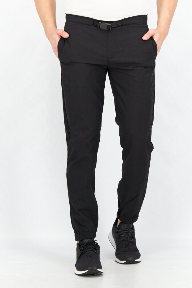 Men Regular Fit Solid Jogger Pants, Black - 1