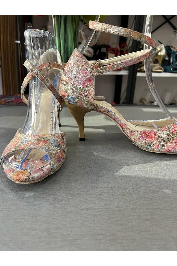 BAHAR ÇİÇEKLERİ DESENLİ KAPALI TOPUK TANGOS-DANS VE SALON AYAKKABISI 7 CM (11PONT) TANGO TOPUK - 1