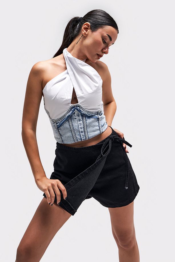 Kadın Taşlanmış Siyah Renk Belden Bağcıklı Denim Şort Etek - 2