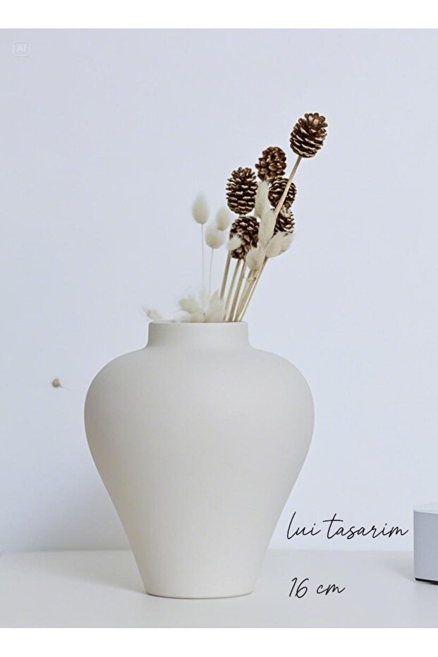 Elegant Scandinavian Style Simple Ceramic Matte white Vase 16 cm