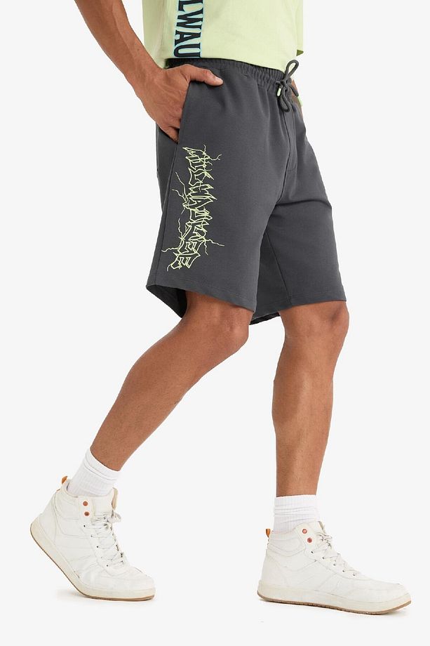 DeFactoFit NBA Milwaukee Bucks Standart Fit Kısa Paça Şort E0211AX25SP - 1
