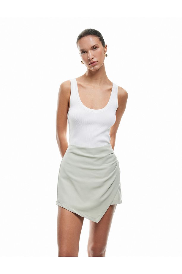 Modal Kumaş Drape Detaylı Kruvaze Mini Şort Etek - 2